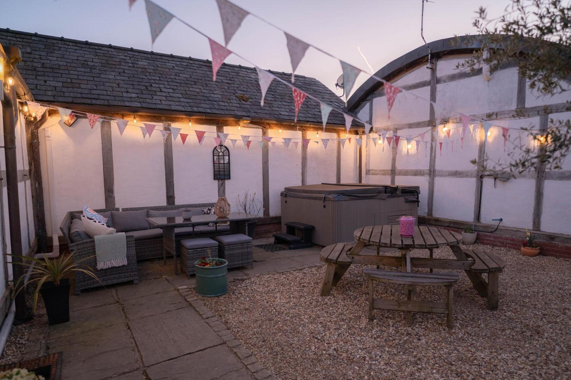 Barnacre Green Cottage - Eco-Friendly Cosy Cottage Moreton  المظهر الخارجي الصورة