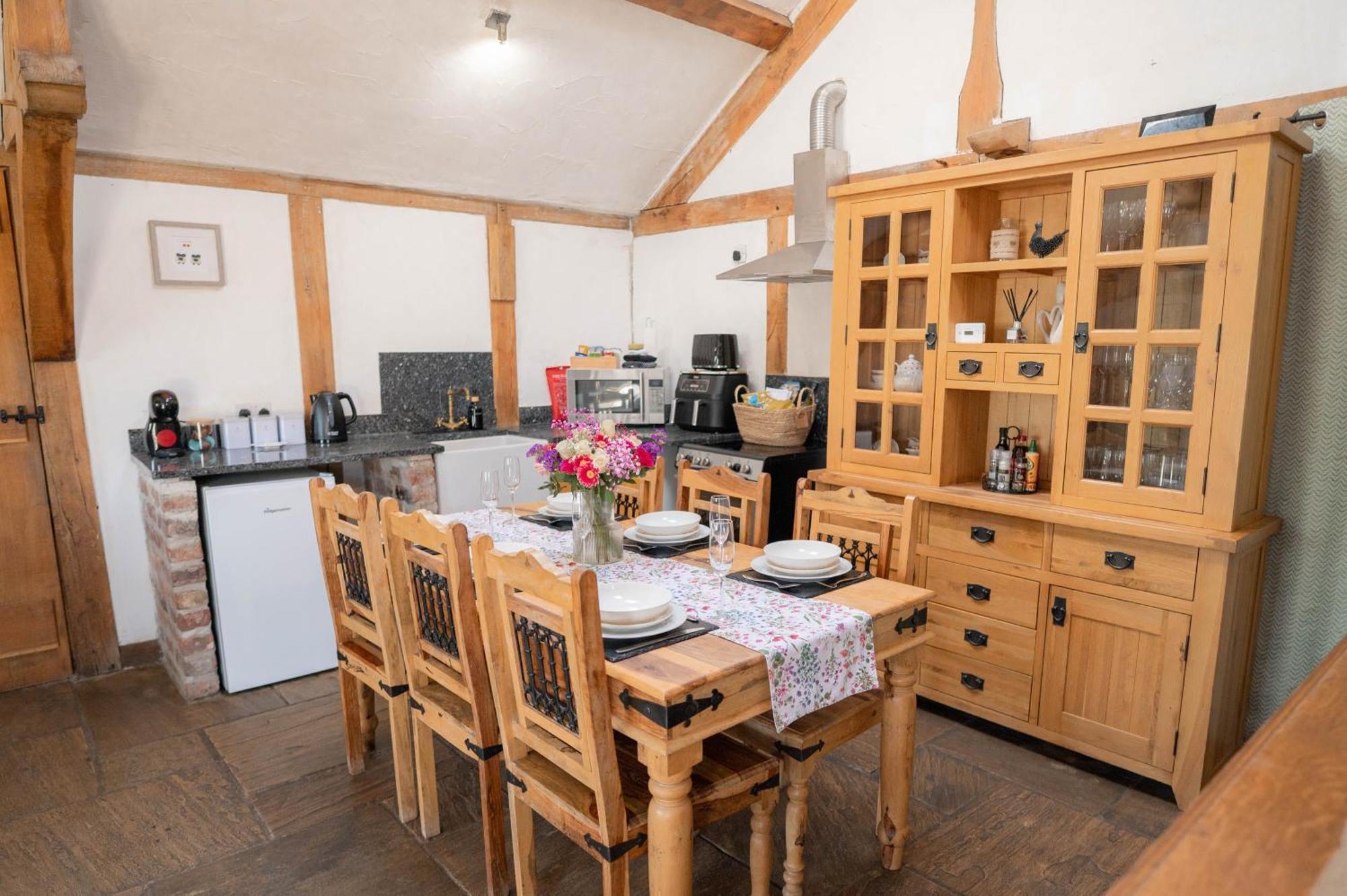 Barnacre Green Cottage - Eco-Friendly Cosy Cottage Moreton  المظهر الخارجي الصورة